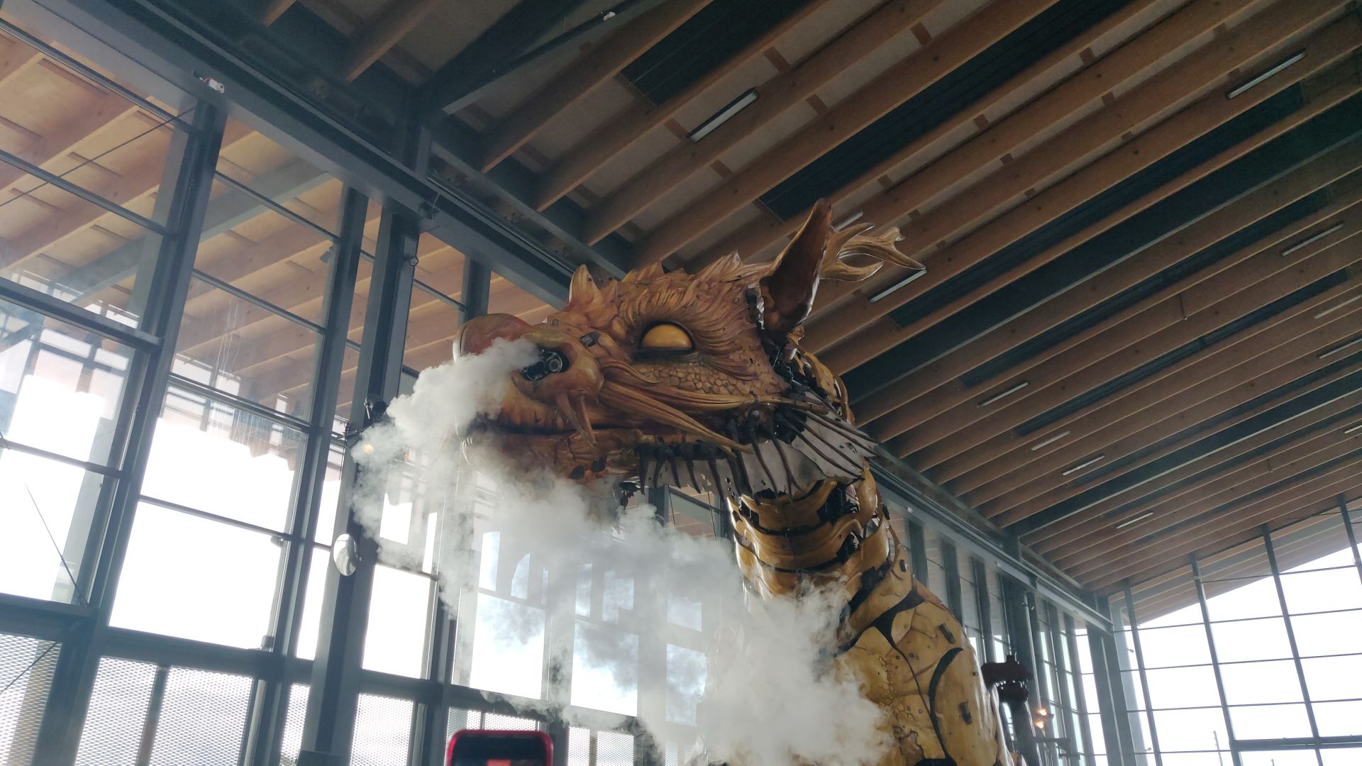 Dragon-cheval fumant